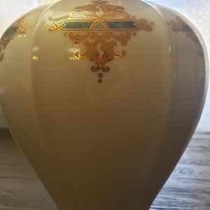 10" Vase Catalan Collection by LENOX